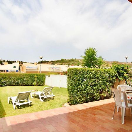 LovelyStay - Alto dos Caliços 2BR House with Garden Albufeira Exterior foto