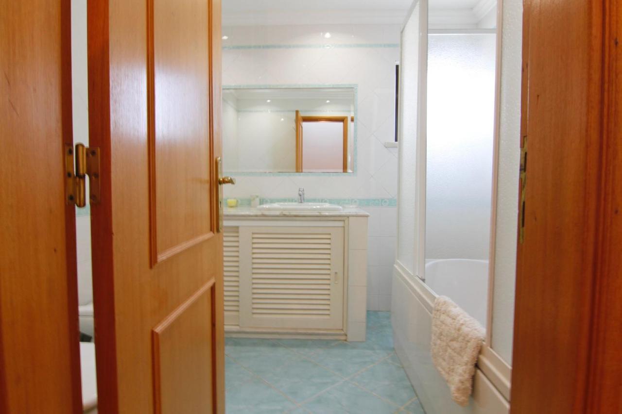 LovelyStay - Alto dos Caliços 2BR House with Garden Albufeira Exterior foto
