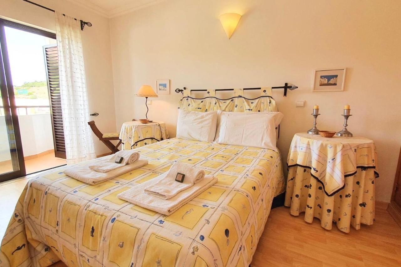 LovelyStay - Alto dos Caliços 2BR House with Garden Albufeira Exterior foto