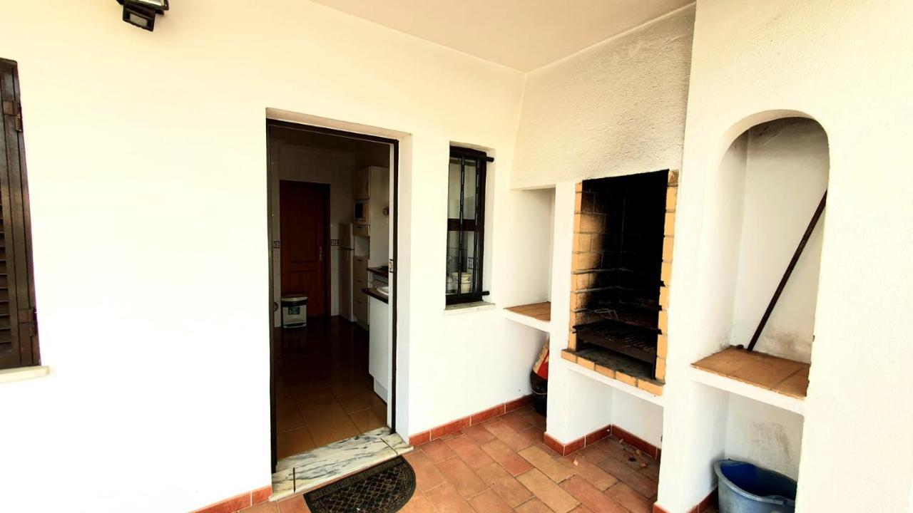 LovelyStay - Alto dos Caliços 2BR House with Garden Albufeira Exterior foto